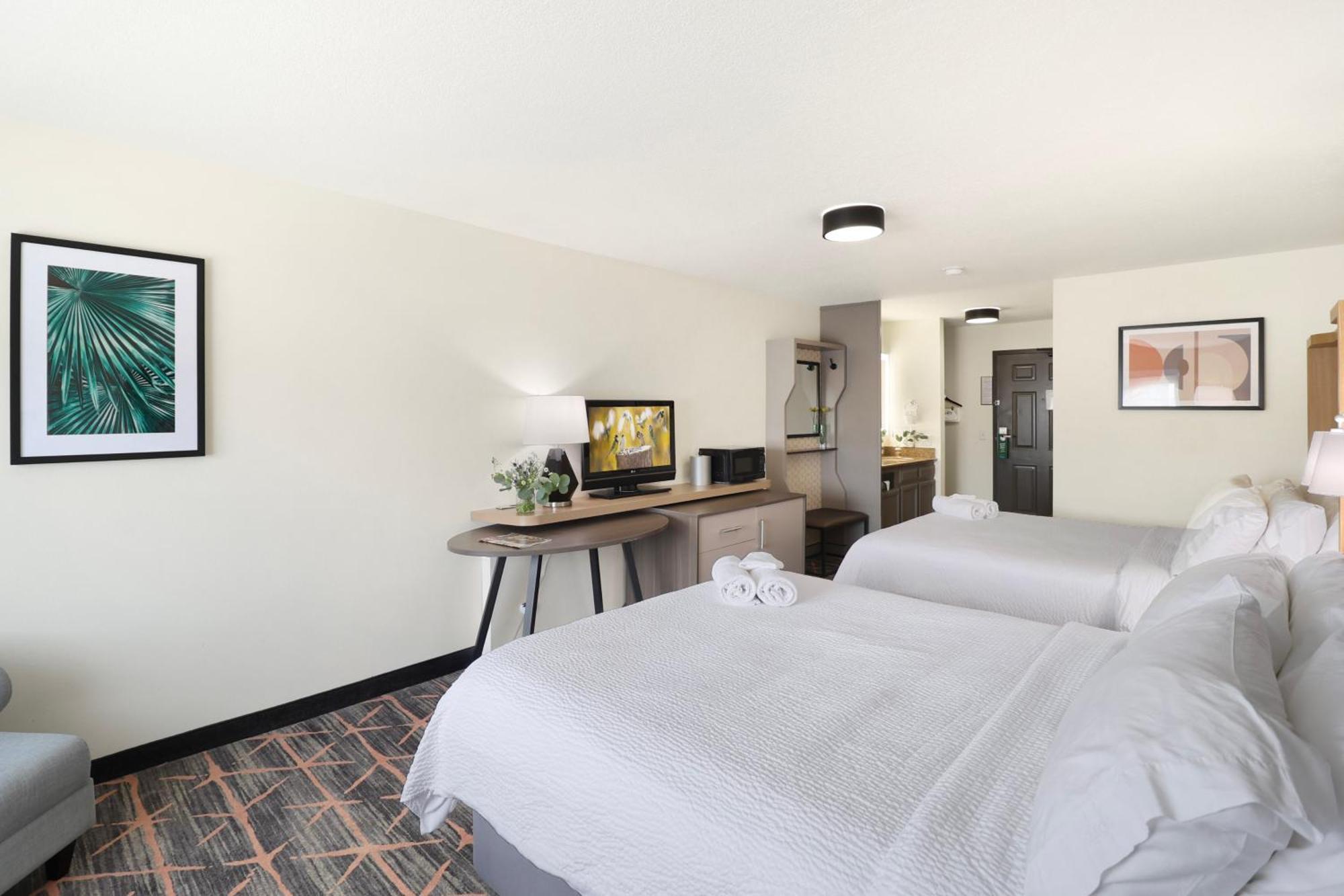 Holiday Inn Redding By Ihg Exterior photo