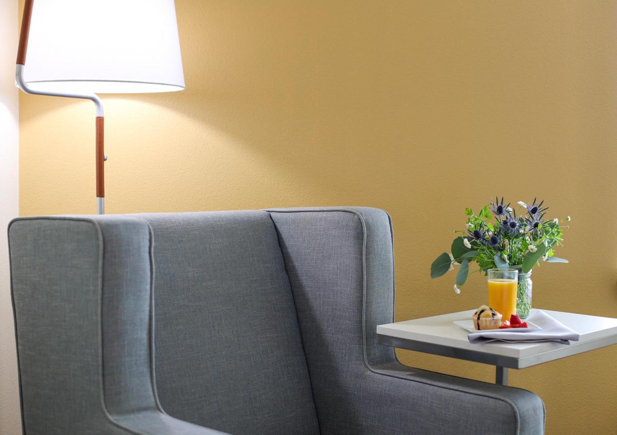 Holiday Inn Redding By Ihg Exterior photo